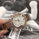 卡地亚 「 Cartier 」瑞士进口石英机芯 原装1:1复刻 凸面弧形表壳,扭索雕纹表盘,剑形指针,在卡地亚制表世界中,Ballon Bleu 蓝气球腕表以风格细腻,格调高雅著称。 卡地亚 「 Cartier 」瑞士进口石英机芯 原装1:1复刻 凸面弧形表壳,扭索雕纹表盘,剑形指针,在卡地亚制表世界中,Ballon Bleu 蓝气球腕表以风格细腻,格调高雅著称。