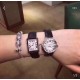 Cartier 卡地亚 坦克系列方型石英女表手表,F-16 18年最新力作!小方卡表壳采用上下横度手工打磨,左右立体感似平似圆。均予2017年新版卡地亚坦克系列保持一致。包括水波纹皮带纹路与弧度设计体现超强做工,底皮真正意大利牛皮颜色对版 ,底盖均衡密度拉丝 。1字弧度高吻合螺丝完美结合。表扣采用拉砂刻体,小号尺寸:31mmx 24.5mm,厚6mm Cartier 卡地亚 坦克系列方型石英女表手表,F-16 18年最新力作!小方卡表壳采用上下横度手工打磨,左右立体感似平似圆。均予2017年新版卡地亚坦克系列保持一致。包括水波纹皮带纹路与弧度设计体现超强做工,底皮真正意大利牛皮颜色对版 ,底盖均衡密度拉丝 。1字弧度高吻合螺丝完美结合。表扣采用拉砂刻体,小号尺寸:31mmx 24.5mm,厚6mm