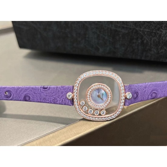 品牌：Chopard-萧邦最新款方形Happy Diamonds❤️瑞士原厂石英机芯 五颗快乐钻石在表盘自由流动  电镀18k金好货不等人哦～[机智]