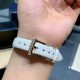 实拍 萧邦新款不断 重点推荐 重磅来袭 LHEUR DU DIAMANT珠宝镶系列,全套精钢镂空打造,光滑精致无暇,采用最新手法三爪镶石工艺,与原装正品一致,尺寸及细节完美至无可挑剔,整表美轮美奂由你任意搭配出行或各种宴会派对,该款专用进口石英机芯,走时稳定性众所周知!表扣饱满不显臃肿,蓝宝石水晶镜面,钻石及整个表扣呈现的弧度与镂空的鸟巢壳身完美绝配,搭配之对应效果令你无可挑剔,表带制作精良,狠下本钱采用进口高光牛皮 一点也不逊于市场的一般鳄鱼皮,尺寸:30mm厚10mm 实拍 萧邦新款不断 重点推荐 重磅来袭 LHEUR DU DIAMANT珠宝镶系列,全套精钢镂空打造,光滑精致无暇,采用最新手法三爪镶石工艺,与原装正品一致,尺寸及细节完美至无可挑剔,整表美轮美奂由你任意搭配出行或各种宴会派对,该款专用进口石英机芯,走时稳定性众所周知!表扣饱满不显臃肿,蓝宝石水晶镜面,钻石及整个表扣呈现的弧度与镂空的鸟巢壳身完美绝配,搭配之对应效果令你无可挑剔,表带制作精良,狠下本钱采用进口高光牛皮 一点也不逊于市场的一般鳄鱼皮,尺寸:30mm厚10mm
