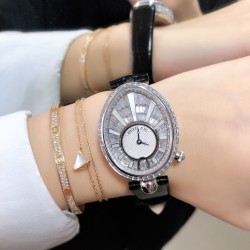 实拍 Breguet 宝玑 最新系列 满天星T钻 经典的蓝钢宝玑指针 机芯是进口自动上链机 我们一直正品完美复刻 那不勒斯皇后款 绝对的女神气质名媛款 最重要的是百搭得来不失少女心 必入款❗带上一秒变女神，各种派对，晚会，聚会，约会，发布会，让你BlingBling