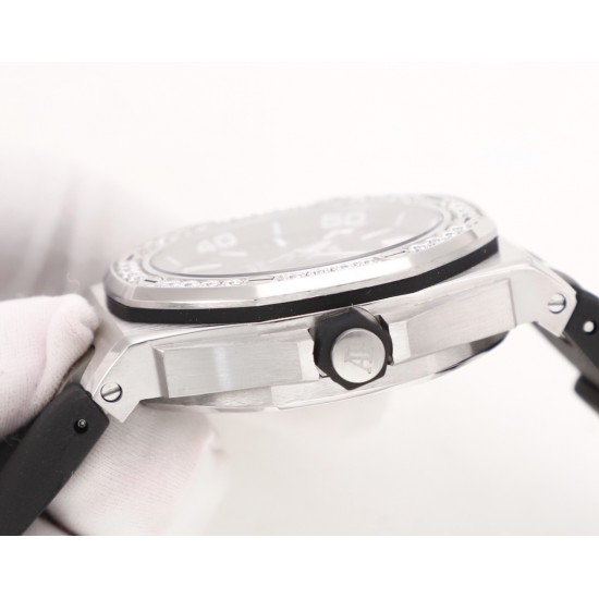 爱彼 Audemars Piguet    AP 皇家橡树离岸型 15710系列  X43 采用莫桑钻圈口 一表一码，二码合一，配送检验证书，联网可查询，国检机构  真正的物美价廉 搭配进口3120机械机芯  904L精钢表壳，进口橡胶表带，防眩光水晶蓝宝石玻璃镜面，尺寸：42mm 14mm[礼物][礼物]五星推荐，自留，送礼，首选