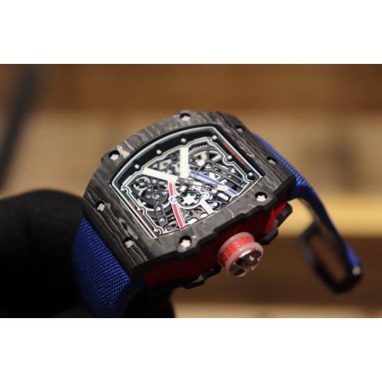 理查德米勒 Richard Mille RM67-02跳高之王冠军款 1:1精准开模 采用100%的(NTPT碳纤维/陶瓷材料)制造 形成表壳上的特殊纹理 搭载原装西铁城全自动机械机芯 摆幅28800 无论壳身大小零散小件也是精心设计 技术成熟并独具动感的线条设计优点 搭配特色尼龙表带 尺寸48X42mm!!! 理查德米勒 Richard Mille RM67-02跳高之王冠军款 1:1精准开模 采用100%的(NTPT碳纤维/陶瓷材料)制造 形成表壳上的特殊纹理 搭载原装西铁城全自动机械机芯 摆幅28800 无论壳身大小零散小件也是精心设计 技术成熟并独具动感的线条设计优点 搭配特色尼龙表带 尺寸48X42mm!!!