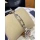 《YF出品》萧邦Happy Diamonds系列在女士腕表当中非常具有标志性,这款腕表拥有36和30毫米的腕表直径,对于大部分女士来说这个尺寸刚刚好。极具标志性的表壳设计搭配银色表盘,盘面上转动的钻石是萧邦Happy Diamonds最大的亮点设计所在。腕表搭载了自动上链机芯,能够为腕表提供42个小时的动力储存。。。YF臻品(2021新鲜上市):萧邦HAPPY DIAMONDS系列274893-5003腕表(精钢-玫瑰金-白色贝壳表盘,7颗彩色活动钻石,2892-2全自动机械,36毫米) 《YF出品》萧邦Happy Diamonds系列在女士腕表当中非常具有标志性,这款腕表拥有36和30毫米的腕表直径,对于大部分女士来说这个尺寸刚刚好。极具标志性的表壳设计搭配银色表盘,盘面上转动的钻石是萧邦Happy Diamonds最大的亮点设计所在。腕表搭载了自动上链机芯,能够为腕表提供42个小时的动力储存。。。YF臻品(2021新鲜上市):萧邦HAPPY DIAMONDS系列274893-5003腕表(精钢-玫瑰金-白色贝壳表盘,7颗彩色活动钻石,2892-2全自动机械,36毫米)