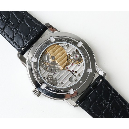 LS精品 新款江诗丹顿上市,外壳采用316L精钢打磨而成,耐磨防刮,字面刻度采用真正的圆珠丁,都是人工镶嵌而成,并非普通的刻度,立体感更强。皮带是舒适柔软的牛皮制作而成。玻璃是蓝宝石玻璃,防刮,通透性也是杠杠的。机芯采用的是进口5000机芯,摆幅28800,并且加入珍珠陀,更加漂亮简约。 LS精品 新款江诗丹顿上市,外壳采用316L精钢打磨而成,耐磨防刮,字面刻度采用真正的圆珠丁,都是人工镶嵌而成,并非普通的刻度,立体感更强。皮带是舒适柔软的牛皮制作而成。玻璃是蓝宝石玻璃,防刮,通透性也是杠杠的。机芯采用的是进口5000机芯,摆幅28800,并且加入珍珠陀,更加漂亮简约。