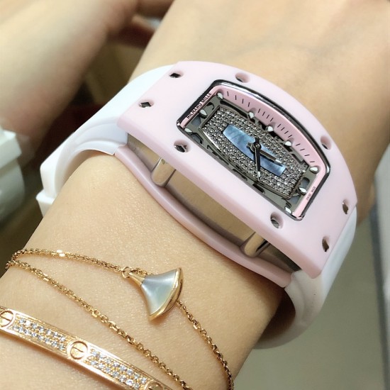 Richard Mille RM007 理查德 粉陶瓷 经典系列女士壕气腕表！明星畅销款，人气指数最高的名品！