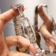 独家欧米茄-OMEGA [玫瑰][玫瑰][玫瑰]女神爆款 经典镂空系列女士机械腕表 采用进口全自动机械机芯 独具一格的孔雀开屏字面，高贵大方，316精钢表壳 超强耐磨矿物质玻璃镜面 真牛皮精致小巧 简约时尚 清秀女神必备[玫瑰][玫瑰][玫瑰]尺寸：直径36mm厚度12mm 请认准独家品质！！