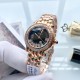 萧邦 Chopard Happy Diamonds 走珠系列腕表。巧妙运用其经典元素，发挥传奇般的大胆创意，展现浓厚的现代气息。天然珍珠贝母表盘搭配罗马、条钉刻度，采用双层玻璃镜面使钻石在表盘悬空游走，进口石英机芯，气质优雅之选，让你举手投足间优雅从容。尺寸32mm*35mm*10mm️