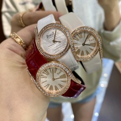伯爵69系列 迷你小号-26mRF厂伯爵新款小号26mm。Limelight Gala系列的女性钻石手表是绝对诱惑的标志，表盘独特的6与9的造型，混合艺术，设计和珠宝，他们赞扬充满活力和大胆女性气质。在伯爵的眼里，每一位演绎人生故事的女主角，都注定拥有出众魅力！别出心裁，不断进阶超越。尺寸26mm  机芯：瑞士朗达机芯 玻璃：蓝宝石镜面 皮带：美洲鳄鱼皮