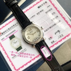 YF 萧邦HAPPY DIAMONDS快乐钻系列，HAPPY DIAMONDS腕表采用天然珍珠贝表盘，表相比大部分款式钻表尺寸都要大不少，钻石都是越大越值钱，配有GTC权威检测认证，联网可查，此款手表散发优雅气质和永恒之城的迷人，此系列腕表成为了上层社会优雅女士的身份标识之一。这款腕表以36毫米精钢表壳，，搭载正品一致的ETA-955.112专供原装机芯，美洲鳄鱼皮表带，令佩戴更加的舒适，凸面蓝宝石玻璃。