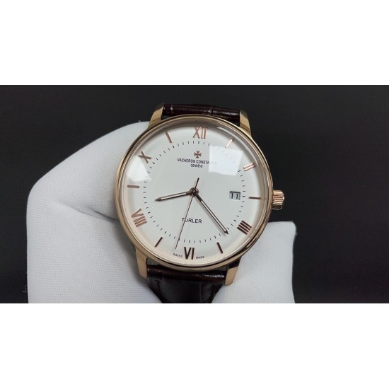 新品推荐 江诗丹顿最新巨作 《vacheron Constantin》超薄系列高级腕表⌚️,火爆上市搭载原装进口9015,每小时振频28800次,零返修。装配特色锅盖玻璃,3D超强立体感,给你不一样的感觉!316L精钢表壳,采用意大利进口小牛皮,原装针扣。深度防水50米,直径40mm。尽显非凡气质,高贵雅致及精美细腻的工艺,耀眼✨✨光辉,永恒尊贵,绝对是男神们的标配! 新品推荐 江诗丹顿最新巨作 《vacheron Constantin》超薄系列高级腕表⌚️,火爆上市搭载原装进口9015,每小时振频28800次,零返修。装配特色锅盖玻璃,3D超强立体感,给你不一样的感觉!316L精钢表壳,采用意大利进口小牛皮,原装针扣。深度防水50米,直径40mm。尽显非凡气质,高贵雅致及精美细腻的工艺,耀眼✨✨光辉,永恒尊贵,绝对是男神们的标配!