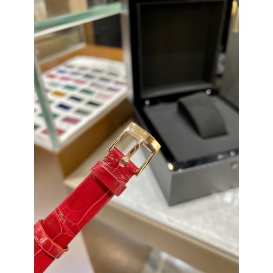 RF厂伯爵新款小号26mm。Limelight Gala系列的女性钻石手表是绝对诱惑的标志,表盘独特的6与9的造型,混合艺术,设计和珠宝,他们赞扬充满活力和大胆女性气质。在伯爵的眼里,每一位演绎人生故事的女主角,都注定拥有出众魅力!别出心裁,不断进阶超越。尺寸26mm 机芯:瑞士朗达机芯 玻璃:蓝宝石镜面 皮带:美洲鳄鱼皮 RF厂伯爵新款小号26mm。Limelight Gala系列的女性钻石手表是绝对诱惑的标志,表盘独特的6与9的造型,混合艺术,设计和珠宝,他们赞扬充满活力和大胆女性气质。在伯爵的眼里,每一位演绎人生故事的女主角,都注定拥有出众魅力!别出心裁,不断进阶超越。尺寸26mm 机芯:瑞士朗达机芯 玻璃:蓝宝石镜面 皮带:美洲鳄鱼皮