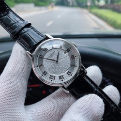 SJ出品 品牌：百达翡丽-PATEK PHILIPPE Z2 精品男士腕表，简约三针搭配3字位单日历设计，316精钢表壳，进口全自动机芯（超准走时）尺寸：40mm厚12mm，顶级进口牛皮表带，装配原装针扣 A级水晶镜面 三杰精致推荐男士精品机械腕表 精致传承真实效果 SJ品质的保证