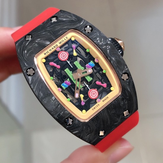 实拍 最新理查珐琅棉花糖理查德米勒 RichardMille 珐琅棉花糖 最新爆款 bon bon系列最稀有的作品!克服传统工艺打破模式!钟表最受尊敬的技术之一。不是所有人的嫁妆,棉花糖运动曲线和颜色,它们是诱人的。有了理查德米勒,实现了把棉花糖戴在你的手腕上!白色陶瓷加上黄粉绿搪瓷表盘,RM-07柔和的颜色创造了一个组合...甜蜜!糖果店的一次旅行,一个让人难以置信的艺术品。你会戴上它吗? 实拍 最新理查珐琅棉花糖理查德米勒 RichardMille 珐琅棉花糖 最新爆款 bon bon系列最稀有的作品!克服传统工艺打破模式!钟表最受尊敬的技术之一。不是所有人的嫁妆,棉花糖运动曲线和颜色,它们是诱人的。有了理查德米勒,实现了把棉花糖戴在你的手腕上!白色陶瓷加上黄粉绿搪瓷表盘,RM-07柔和的颜色创造了一个组合...甜蜜!糖果店的一次旅行,一个让人难以置信的艺术品。你会戴上它吗?