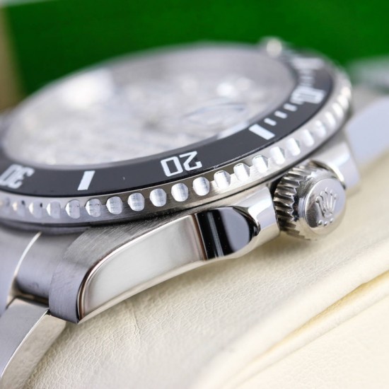 新款 首推 ROLEX 精品最热门的劳力士潜水表 全新款升级版 高档次字面 表带表扣细节 更加漂亮,抛光表扣 316L精钢表壳,尺寸:40mm*12mm,蓝宝石镜面,超强夜光,装置全新进口机械机芯 ,做工一流、完美出品、独家高端品质,商务休闲必备 出货实拍! 新款 首推 ROLEX 精品最热门的劳力士潜水表 全新款升级版 高档次字面 表带表扣细节 更加漂亮,抛光表扣 316L精钢表壳,尺寸:40mm*12mm,蓝宝石镜面,超强夜光,装置全新进口机械机芯 ,做工一流、完美出品、独家高端品质,商务休闲必备 出货实拍!