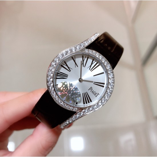 实拍 新推出黑色牛皮表带 伯爵 全新Piaget Lime light系列腕表,以其独特的造型,引领着时尚界的风潮,更是邀请到国际巨星巩俐倾情代言,必将成为伯爵品牌全新的识别69式印,瑞士石英32mm 白金电度 最好的T钻一比一品质。 实拍 新推出黑色牛皮表带 伯爵 全新Piaget Lime light系列腕表,以其独特的造型,引领着时尚界的风潮,更是邀请到国际巨星巩俐倾情代言,必将成为伯爵品牌全新的识别69式印,瑞士石英32mm 白金电度 最好的T钻一比一品质。