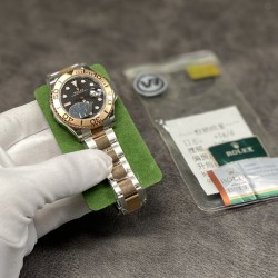 所有的惊艳，都源自于勇敢的开始，VR Factory劳力士Rolex再度发力，克隆史上第一款神级Yacht-Master包金镀层表圈，首款表圈可达到和正品同样质感的游艇名仕，表圈凸起部分亮度和正品一致，双向旋转，旋转手感和正品相同。校正版表盘，副本手表中还原度最高的Yacht-Master表盘。胆为先，识为进，令人惊艳的作品级别Yacht-Master，震撼来袭！(VR出品 必属精品）出货实拍