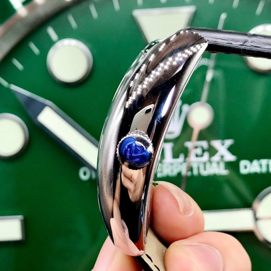 法兰克 穆勒(Franck Muller)⌚️55*42*13mm ️全自动机械机芯双面小牛皮原装针扣酒桶形拱桥状精丝拉砂壳个性 时尚 前卫 一如既往的酷 法兰克 穆勒(Franck Muller)⌚️55*42*13mm ️全自动机械机芯双面小牛皮原装针扣酒桶形拱桥状精丝拉砂壳个性 时尚 前卫 一如既往的酷