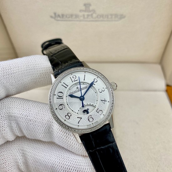 JAEGER-LECOULTRE积家女款RENDEZ-VOUS约会系列。尺寸：29mm搭载日本进口全自动机械机芯  正品版本机芯主版  功能：日夜星晨、时分秒显示功能 ，展现出昼的灿烂与夜的浪漫(刚刚的相遇，[玫瑰]刚刚的缘分，[爱心]刚刚的时间，愿幸福快乐与您相伴)