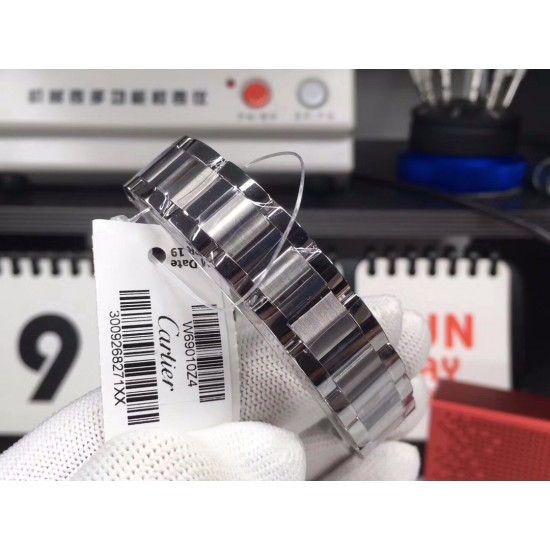 卡地亚  Cartier  蓝气球钢带  28mm 漂亮的烤蓝钢针 搭载瑞士石英机芯！