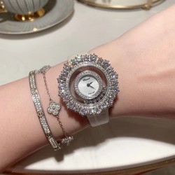 实拍 萧邦-chopard   happy Diamonds系列  女士腕表（市场最高版 热卖上巿）施华洛世奇水晶   原装瑞士进口石英机芯 娟带361L钢原装钻扣  316精钢表壳  蓝宝水晶镜面  直径32mm厚8mm