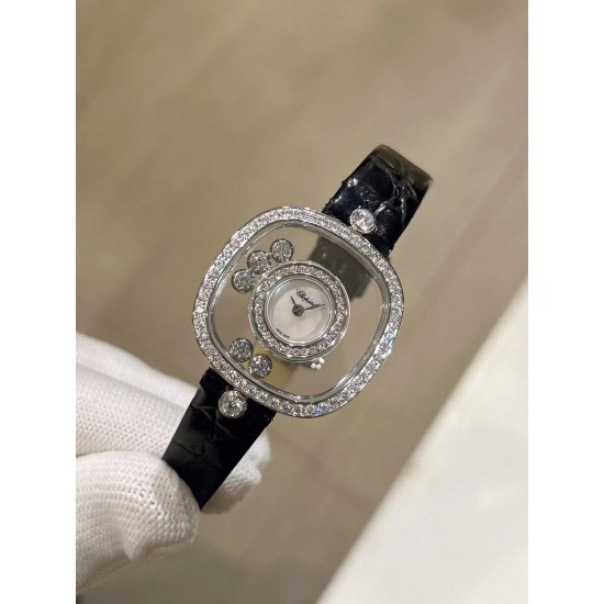 品牌：Chopard-萧邦最新款方形Happy Diamonds❤️瑞士原厂石英机芯 五颗快乐钻石在表盘自由流动  电镀18k金好货不等人哦～[机智]