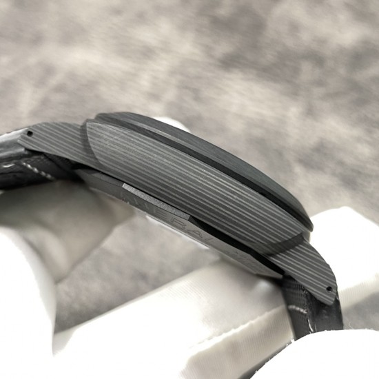 沛纳海 PAM1118 碳纤维材料表壳 尺寸44mm 超强夜光非常炫酷！vs出品，出货实拍