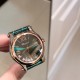 实拍 原单工厂品质 【欧洲版本全球限量款】【30mm】萧邦HAPPYDIAMONDS系列,翡翠绿来啦!都说男戴万国女戴萧邦 有金(进)有钻(赚)寓意也很好。表盘内的钻石滚珠可自由滑行转动,5钻时来运转 财运滚滚。绿色美洲鳄鱼皮 这个绿色简直不要太好看了 表盘30mm大小 一种半钢半金,一种全玫瑰金,蓝宝石三层玻璃镜面,自动上链机械机芯。 实拍 原单工厂品质 【欧洲版本全球限量款】【30mm】萧邦HAPPYDIAMONDS系列,翡翠绿来啦!都说男戴万国女戴萧邦 有金(进)有钻(赚)寓意也很好。表盘内的钻石滚珠可自由滑行转动,5钻时来运转 财运滚滚。绿色美洲鳄鱼皮 这个绿色简直不要太好看了 表盘30mm大小 一种半钢半金,一种全玫瑰金,蓝宝石三层玻璃镜面,自动上链机械机芯。