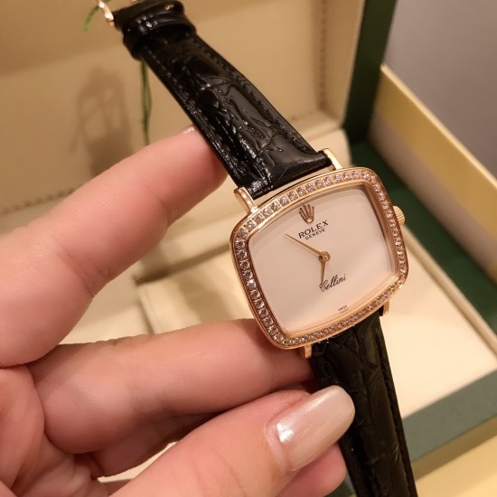 最新劳力士Rolex采用知名经典的设计将它重新呈现,品牌的三方联名创造了一个独特的系列,同时满足了手表和街头爱好者的高要求。尺寸3228mm 进口意大利小牛皮带,腕间流年,诠释你的美,就是如此简单! 最新劳力士Rolex采用知名经典的设计将它重新呈现,品牌的三方联名创造了一个独特的系列,同时满足了手表和街头爱好者的高要求。尺寸3228mm 进口意大利小牛皮带,腕间流年,诠释你的美,就是如此简单!