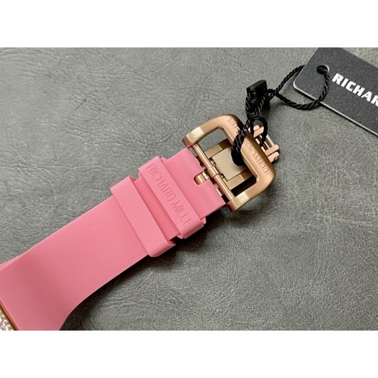 理查德米勒 RichardMille RM07 32mm女表 碳纤维/黑白陶瓷/精钢钻表壳 最新爆款 bon bon系列最稀有的作品!克服传统工艺打破模式!钟表最受尊敬的技术之一。不是所有人的敖嫁妆,棉花糖运动曲线和颜色,它们是诱人的。有了理查德米勒,RM007红唇 柔和的颜色创造了一个组合...甜蜜!糖果店的一次旅行,一个让人难以置信的艺术品。你会戴上它吗? 理查德米勒 RichardMille RM07 32mm女表 碳纤维/黑白陶瓷/精钢钻表壳 最新爆款 bon bon系列最稀有的作品!克服传统工艺打破模式!钟表最受尊敬的技术之一。不是所有人的敖嫁妆,棉花糖运动曲线和颜色,它们是诱人的。有了理查德米勒,RM007红唇 柔和的颜色创造了一个组合...甜蜜!糖果店的一次旅行,一个让人难以置信的艺术品。你会戴上它吗?