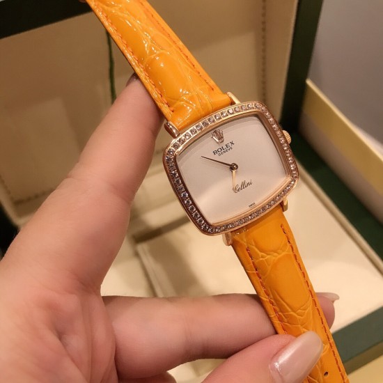 最新劳力士Rolex采用知名经典的设计将它重新呈现,品牌的三方联名创造了一个独特的系列,同时满足了手表和街头爱好者的高要求。尺寸3228mm 进口意大利小牛皮带,腕间流年,诠释你的美,就是如此简单! 最新劳力士Rolex采用知名经典的设计将它重新呈现,品牌的三方联名创造了一个独特的系列,同时满足了手表和街头爱好者的高要求。尺寸3228mm 进口意大利小牛皮带,腕间流年,诠释你的美,就是如此简单!