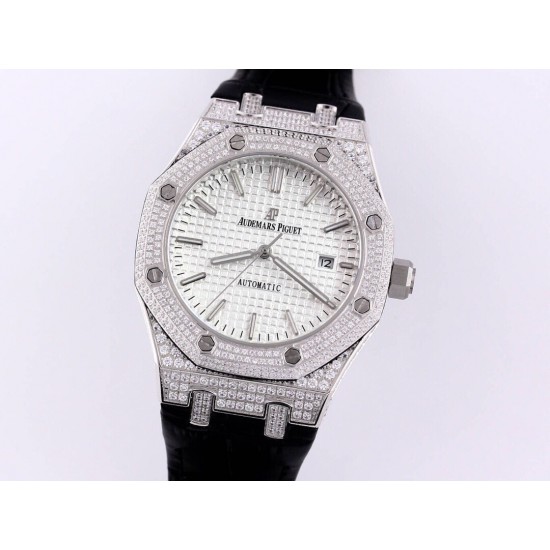 SF 爱彼 Audemars Piguet 皇家橡树系列 ️钻石壳 皮带款 搭载316L不锈精钢表壳 实心厚重钢带精选进口奥地利水钻 光彩闪耀 采用进口亚洲3120机芯 精准计时 耗时13个月 钻石精致手表 尺寸41.5x12mm 重量110g SF Factory 三杰精致推荐男士机械腕表 SJ为你精心打造超真实实物图拍摄 SF 爱彼 Audemars Piguet 皇家橡树系列 ️钻石壳 皮带款 搭载316L不锈精钢表壳 实心厚重钢带精选进口奥地利水钻 光彩闪耀 采用进口亚洲3120机芯 精准计时 耗时13个月 钻石精致手表 尺寸41.5x12mm 重量110g SF Factory 三杰精致推荐男士机械腕表 SJ为你精心打造超真实实物图拍摄