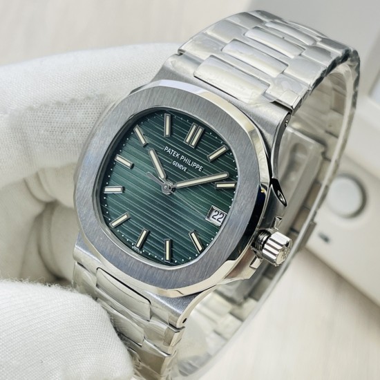 【PFF Factory2022新势力 新力作】V4最高升级版本 最高复刻 百达.翡丽PATEK PHILIPPE 优雅运动系列5711/1A鹦鹉螺!PFF震撼出品!钢表之王!1⃣️【机芯】全网最佳解毒方案,搭配百达.翡丽9015机改Cal.324自动上链一体机芯!精准稳定!2⃣️【表带】定制级人体工程学表带,钢带中珠是钻石型的,与正品相结合。3⃣️【直径】表壳尺寸40毫米,厚度仅9.8毫米,也与原装最接近。【PFF Factory】匠心之作 欢迎您的品鉴! 【PFF Factory2022新势力 新力作】V4最高升级版本 最高复刻 百达.翡丽PATEK PHILIPPE 优雅运动系列5711/1A鹦鹉螺!PFF震撼出品!钢表之王!1⃣️【机芯】全网最佳解毒方案,搭配百达.翡丽9015机改Cal.324自动上链一体机芯!精准稳定!2⃣️【表带】定制级人体工程学表带,钢带中珠是钻石型的,与正品相结合。3⃣️【直径】表壳尺寸40毫米,厚度仅9.8毫米,也与原装最接近。【PFF Factory】匠心之作 欢迎您的品鉴!