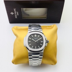 【PFF Factory新势力 新力作】V4最高升级版本 最高复刻 百达.翡丽PATEK PHILIPPE 优雅运动系列5711/1A鹦鹉螺！PFF震撼出品！钢表之王！1⃣️【机芯】全网最佳解毒方案，搭配百达.翡丽9015机改Cal.324自动上链一体机芯！精准稳定！2⃣️【表带】定制级人体工程学表带，钢带中珠是钻石型的，与正品相结合。3⃣️【尺寸】表壳尺寸40毫米，厚度仅9.0毫米，也与原装最接近。【PFF Factory】匠心之作 欢迎您的品鉴！
