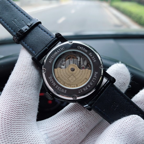 SJ出品 品牌:百达翡丽-PATEK PHILIPPE Z2 精品男士腕表,简约三针搭配3字位单日历设计,316精钢表壳,进口全自动机芯(超准走时)尺寸:40mm厚12mm,顶级进口牛皮表带,装配原装针扣 A级水晶镜面 三杰精致推荐男士精品机械腕表 精致传承真实效果 SJ品质的保证 SJ出品 品牌:百达翡丽-PATEK PHILIPPE Z2 精品男士腕表,简约三针搭配3字位单日历设计,316精钢表壳,进口全自动机芯(超准走时)尺寸:40mm厚12mm,顶级进口牛皮表带,装配原装针扣 A级水晶镜面 三杰精致推荐男士精品机械腕表 精致传承真实效果 SJ品质的保证