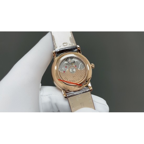 宝珀villeret 经典6654 全新V3升级版来咯从“芯”出发,去繁就简 让属于你的分秒瞬间更加完整! 升级亮点【机芯】1.全新进口Cal.6654机芯 摆幅28800 走时更精准2.升级秒针实心大中轴 同步正品3.烫金立体工艺月相盘4.对版后盖见光比例 宝珀6654 全新V3升级版——你值得拥有! 宝珀villeret 经典6654 全新V3升级版来咯从“芯”出发,去繁就简 让属于你的分秒瞬间更加完整! 升级亮点【机芯】1.全新进口Cal.6654机芯 摆幅28800 走时更精准2.升级秒针实心大中轴 同步正品3.烫金立体工艺月相盘4.对版后盖见光比例 宝珀6654 全新V3升级版——你值得拥有!