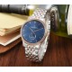 Jaeger-leCoultre Master Ultra Thin Moon积家超薄月相大师系列42mm腕表,简洁的线条设计,赏心悦目的表盘。 显示令表盘尽显活力,6位24小时指针宛如一幕和谐美妙的腕上芭蕾。透过玻璃底盖,机芯运行一目了然。这款厚度仅5.8毫米的超薄机芯向世人证实,超凡的技艺和极尽复杂的功能可以在狭小的空间内完美展现。顶级出品 精品不断 Jaeger-leCoultre Master Ultra Thin Moon积家超薄月相大师系列42mm腕表,简洁的线条设计,赏心悦目的表盘。 显示令表盘尽显活力,6位24小时指针宛如一幕和谐美妙的腕上芭蕾。透过玻璃底盖,机芯运行一目了然。这款厚度仅5.8毫米的超薄机芯向世人证实,超凡的技艺和极尽复杂的功能可以在狭小的空间内完美展现。顶级出品 精品不断