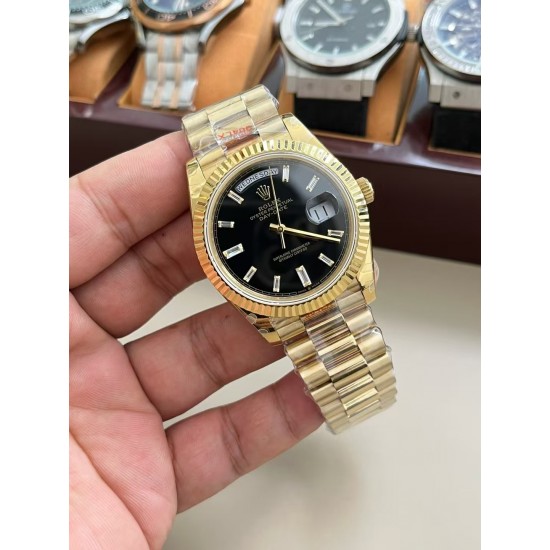 ROLEX 劳力士 冰糖星期日历型系列!独家实拍,玻璃通透,日历对版,针有中轴,牙圈立体。上手就可以玩,手感非常好。40mm直径,严选出品,出货实拍! ROLEX 劳力士 冰糖星期日历型系列!独家实拍,玻璃通透,日历对版,针有中轴,牙圈立体。上手就可以玩,手感非常好。40mm直径,严选出品,出货实拍!