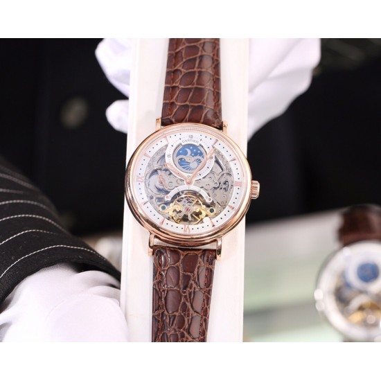 【品牌】Cartier 卡地亚【机芯】全自动机械机芯【材料】矿物质超强镜面【尺寸】直径42mm厚12mm！