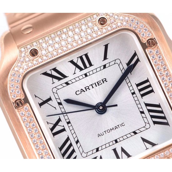 【BV出品】santos de Cartier腕表 山度士女装表款 表壳 表圈镶嵌206颗明亮式切割圆钻 七角形表冠 镶嵌一颗多切面蓝宝石 阳光射线纹饰效果表盘,剑型蓝钢指针 蓝宝石水晶镜面 配备“SmartLink”表链调节装置 可配鳄鱼皮或牛皮表带 搭配双重折叠表扣 表带均配备“QuickSwitch”表带快速替换装置 表壳宽度:35.1毫米 表壳厚度:8.83毫米 防水深度10巴(约100米) 【BV出品】santos de Cartier腕表 山度士女装表款 表壳 表圈镶嵌206颗明亮式切割圆钻 七角形表冠 镶嵌一颗多切面蓝宝石 阳光射线纹饰效果表盘,剑型蓝钢指针 蓝宝石水晶镜面 配备“SmartLink”表链调节装置 可配鳄鱼皮或牛皮表带 搭配双重折叠表扣 表带均配备“QuickSwitch”表带快速替换装置 表壳宽度:35.1毫米 表壳厚度:8.83毫米 防水深度10巴(约100米)