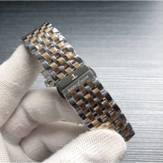 实物拍摄品牌:积家-Jaeger-LeCoultre A26 类型:男士腕表表壳:316精钢(做工上乘)表带:进口小牛皮/316精钢(两种可选) 机芯:高级定制全自动机械机芯(走时稳定)材料:高级强化镀膜镜面 尺寸:直径41mm,厚度12mm 三杰精致推荐男士机械腕表 SJ为你精心打造超真实实物图拍摄 实物拍摄品牌:积家-Jaeger-LeCoultre A26 类型:男士腕表表壳:316精钢(做工上乘)表带:进口小牛皮/316精钢(两种可选) 机芯:高级定制全自动机械机芯(走时稳定)材料:高级强化镀膜镜面 尺寸:直径41mm,厚度12mm 三杰精致推荐男士机械腕表 SJ为你精心打造超真实实物图拍摄