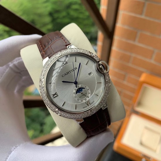 卡地亚-Cartier ‼️蓝气球系列精品男士腕表,技艺精湛,独具匠心,尊贵大气,绅士风范。采用全自动机械机芯,顶级316精钢表壳,进口小牛皮表带,矿物质超强镜面,尺寸46*13生华出品精品不断 卡地亚-Cartier ‼️蓝气球系列精品男士腕表,技艺精湛,独具匠心,尊贵大气,绅士风范。采用全自动机械机芯,顶级316精钢表壳,进口小牛皮表带,矿物质超强镜面,尺寸46*13生华出品精品不断