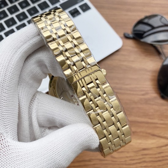 实物拍摄江诗丹顿-Vacheron Constanti阁楼工匠独一无二版 森林狮子王—生猛袭来 !再创火爆奇迹!全新陀飞轮运转一目了然 机械夹板机芯 实为天赋之作!【机芯】全自动机械机芯【表带】进口小牛皮带/316精钢钢带【表扣】原装自动按扣 【镜面】高硬度矿物质水晶玻璃 【直径】直径:44mm15mm 实物拍摄江诗丹顿-Vacheron Constanti阁楼工匠独一无二版 森林狮子王—生猛袭来 !再创火爆奇迹!全新陀飞轮运转一目了然 机械夹板机芯 实为天赋之作!【机芯】全自动机械机芯【表带】进口小牛皮带/316精钢钢带【表扣】原装自动按扣 【镜面】高硬度矿物质水晶玻璃 【直径】直径:44mm15mm