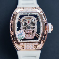 理查德米勒 RICHARD MILLE 最新升級特别版  抛光亮壳 让你体验最亮鬼头 带出最经典的RM052鬼头经典传奇 永不落后  镂空骷髅头腕表．骷髅头轮廓突出，造型霸气不羁，具有震撼人心的魅力。搭配艳耀色彩的真皮轻便表带，更拉风，更前卫。缤纷盛夏，换上短袖T恤的你，腕间搭上鲜艳的表款，是不是很吸睛?尺寸43x50mm ⚠️请认准独家品质
