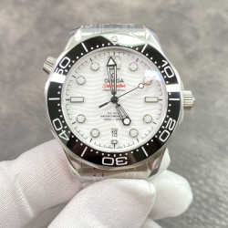 【VS出品】数量不多，欧米茄 海马系列 熊猫款，300M 316精钢材质打造！8800机 42MM！出货实拍