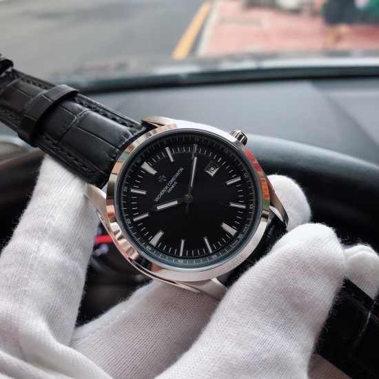 江诗丹顿 Vacheron Constantin J21 纵横四海黑骑士系列首发!316L精钢表壳直径为42毫米,蓝宝石水晶玻璃表镜,镂空剑型指针中央填充荧光物料,搭载全自动原装进口机芯〔零返修〕,超强防水-300米/1000英尺,不卑不亢,完美诠释优雅从容与运动美感 三杰精致推荐男士机械腕表 SJ为你精心挑选超真实实物图拍摄 江诗丹顿 Vacheron Constantin J21 纵横四海黑骑士系列首发!316L精钢表壳直径为42毫米,蓝宝石水晶玻璃表镜,镂空剑型指针中央填充荧光物料,搭载全自动原装进口机芯〔零返修〕,超强防水-300米/1000英尺,不卑不亢,完美诠释优雅从容与运动美感 三杰精致推荐男士机械腕表 SJ为你精心挑选超真实实物图拍摄