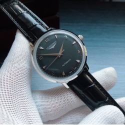 2019年度最新款 浪琴Longines  S8 全面出货！成功商务人士必备 锅盖型复古玻璃  压弯字面 百分之百超强防水  [咖啡][咖啡]品牌：浪琴 Longines 类型：[酷]男士腕表表壳：316精钢（做工优质）表带：进口小牛皮/简约针扣机芯：进口8215全自动机械机芯（走时稳定）玻璃：高级强化镀膜镜面尺寸：直径41mm，厚度12mm 三杰精致推荐男士机械腕表 SJ为你精心挑选超真实实物图拍摄