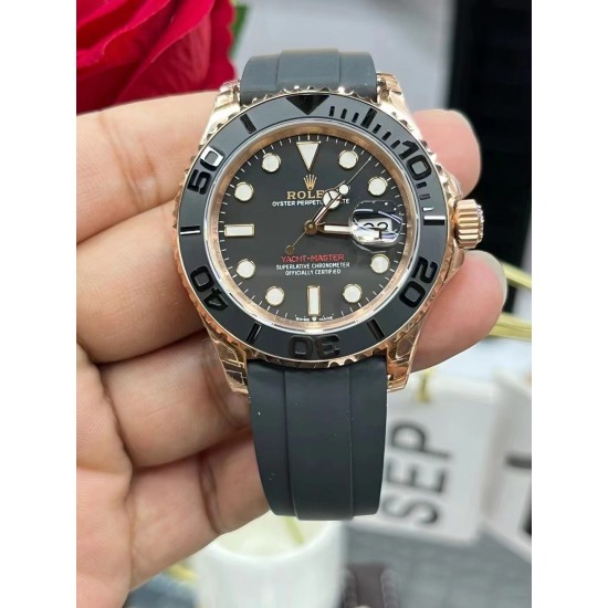 ROLEX 劳力士 YACHT MASTER 游艇名仕型 116655 运动男表 精钢镀厚玫瑰金表壳 陶瓷表圈 可双向转动 旋入式表冠 蓝宝石镜面有日历放大镜6点位镭射皇冠防伪 橡胶表带 表带侧面有OYSTERFLEX字样雕刻 表带背面有导汗槽 Glidelock折叠保险表扣! ROLEX 劳力士 YACHT MASTER 游艇名仕型 116655 运动男表 精钢镀厚玫瑰金表壳 陶瓷表圈 可双向转动 旋入式表冠 蓝宝石镜面有日历放大镜6点位镭射皇冠防伪 橡胶表带 表带侧面有OYSTERFLEX字样雕刻 表带背面有导汗槽 Glidelock折叠保险表扣!