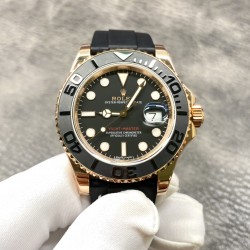 ROLEX 劳力士 YACHT MASTER 游艇名仕型 116655 运动男表 精钢镀厚玫瑰金表壳 陶瓷表圈 可双向转动 旋入式表冠 蓝宝石镜面有日历放大镜6点位镭射皇冠防伪 橡胶表带 表带侧面有OYSTERFLEX字样雕刻 表带背面有导汗槽 Glidelock折叠保险表扣 40mm n厂出品 3235机芯！出货实拍