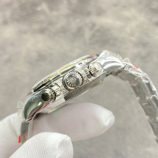 劳力士宇宙计时型迪通拿系列, 彩虹迪款这项设计最新设计将高科技与非凡美共冶一炉,直径40mm,蚝式表壳保证防水100米,表壳以整块实心904L钢造而成!镶嵌根据原厂颜色渐变过渡最协调的36颗宝石进行优化处理,高度、角度一致,折射效果非常漂亮。表盘每个计时盘为光线的不同而发生折射,色泽鲜艳亮丽,小眼位置对准原装,独一无二。镜面以蓝宝水晶制造,不易刮损。搭载采用7750/4130机芯,(无空档)高效精准稳定!tw厂出品,出货实拍 劳力士宇宙计时型迪通拿系列, 彩虹迪款这项设计最新设计将高科技与非凡美共冶一炉,直径40mm,蚝式表壳保证防水100米,表壳以整块实心904L钢造而成!镶嵌根据原厂颜色渐变过渡最协调的36颗宝石进行优化处理,高度、角度一致,折射效果非常漂亮。表盘每个计时盘为光线的不同而发生折射,色泽鲜艳亮丽,小眼位置对准原装,独一无二。镜面以蓝宝水晶制造,不易刮损。搭载采用7750/4130机芯,(无空档)高效精准稳定!tw厂出品,出货实拍